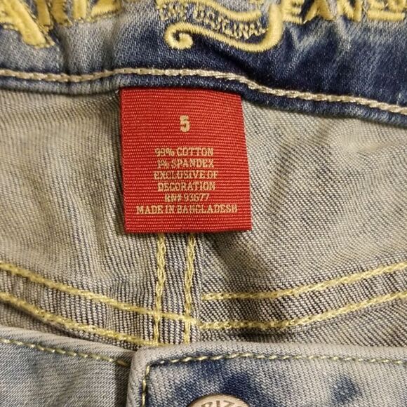 Jean Shorts - Picture 3 of 3